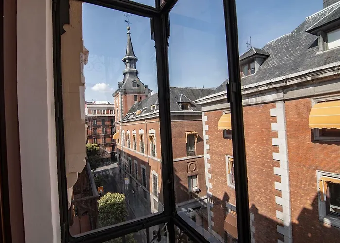 Plaza Mayor Suites & s